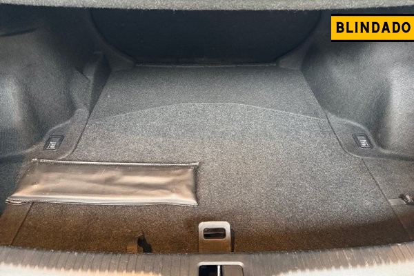 LEXUS IS250 F-SPORT 2.5 V6 24V GASOLINA 4P AUTOMÁTICO 2013/2014